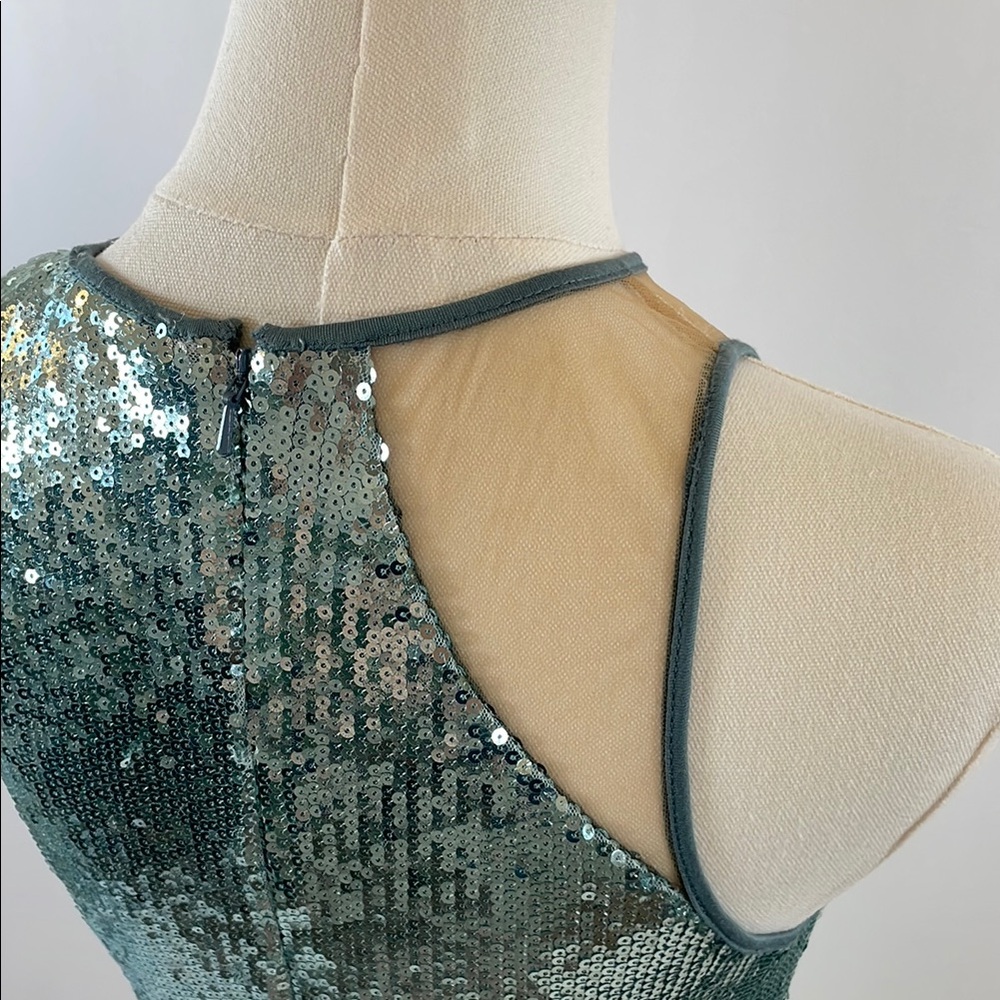 Toccin Sequin Cut Out Gown, 2 - Picture 16 of 17
